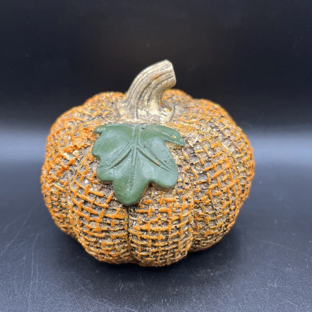 Resin‎ Pumpkin Hatched Pattern Fall Autumn Tabletop Decor Thanksgiving Halloween